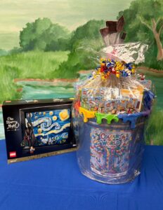 Basket – Lego 'color your world' (Newell)
